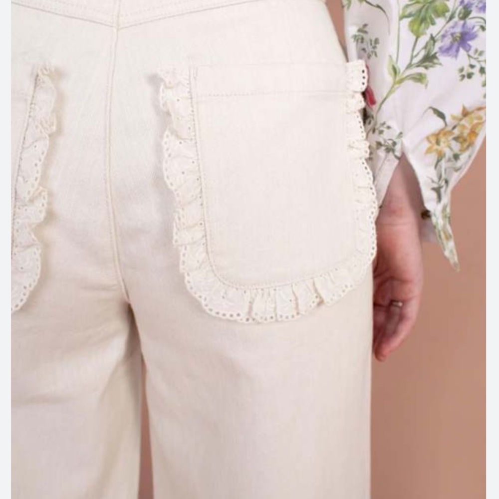 Heather Lace Pocket Jeans in White by Meadows